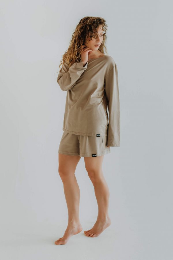 High Waisted Bamboo Flowy Shorts / BEIGE - Image 2
